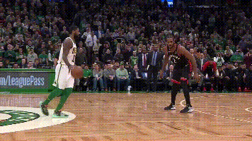 德甲半场：努萨禁区内倒地未判，门兴0-0莱比锡（德甲半场战报：努萨禁区内倒地未判罚，门兴暂0-0莱比锡）