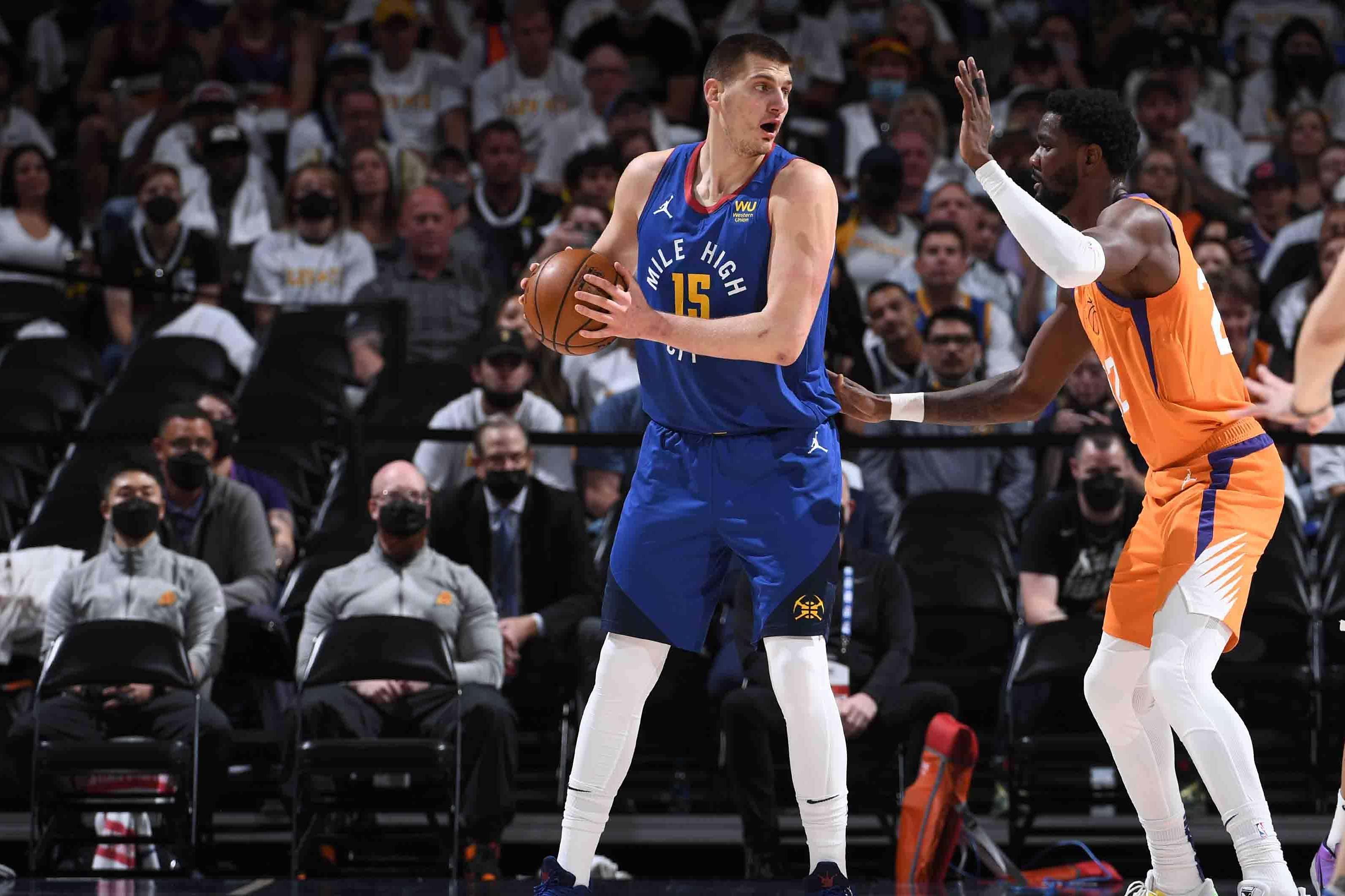 TA跟队：皇马内部针对阿隆索去留有两种不同声音（TA随队报道：皇马内部就阿隆索去留意见不一）