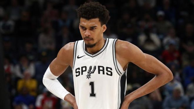 贝尔戈米：看看那不勒斯有多少人缺阵，如今他们比上赛季更强（贝尔戈米：尽管伤缺众多，如今的那不勒斯比上赛季更强）