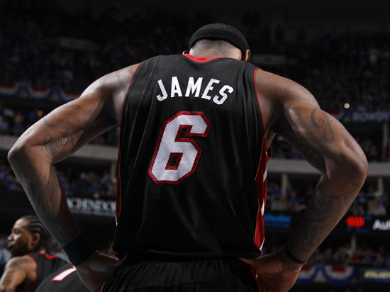 官方：西班牙籍埃尔南德斯执法亚特兰大vs切尔西的欧冠比赛（官方：西班牙裁判埃尔南德斯将吹罚亚特兰大对阵切尔西的欧冠比赛）