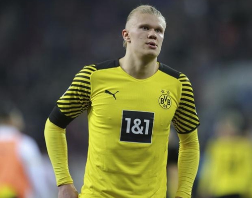 尤尔曼德：药厂目前无法和顶级球队比；阿隆索刚来时情况也这样（尤尔曼德：勒沃库森目前还达不到顶级队水准，阿隆索执教初期同样如此）