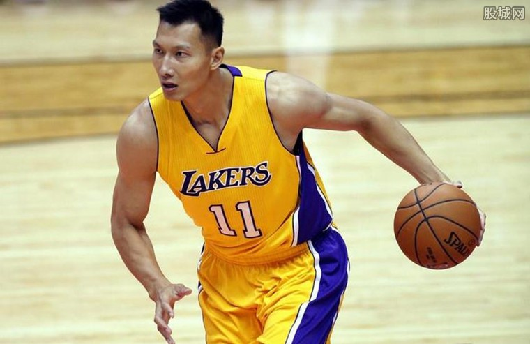 阿迪达斯官方：22款2026年国家队球衣将于11月6日开始发售（阿迪达斯官方宣布：2026年国家队22款球衣将于11月6日起发售）