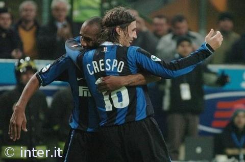 惊天逆转！阿森纳遭维拉绝杀 英超三强争霸白热化（绝境翻盘！维拉读秒击败阿森纳 英超三强争冠愈演愈烈）