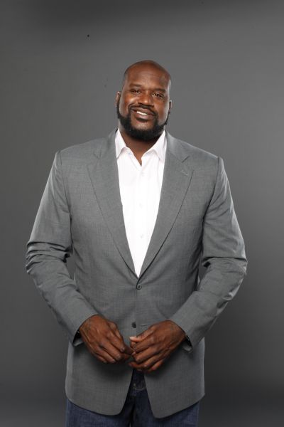 迈尼昂在加比亚社媒动态下留言，后者回复：请续约（迈尼昂现身加比亚动态评论区，加比亚回应：续约吧）