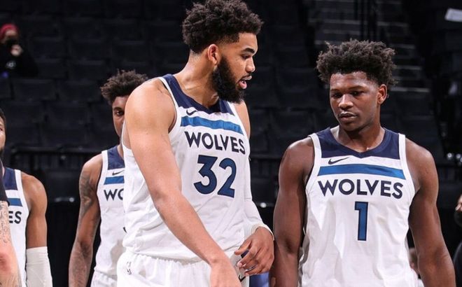 打进精彩世界波+头球破门，马杜埃凯当选欧冠本周最佳球员（轰进世界波并头球建功，马杜埃凯荣膺欧冠本周最佳）